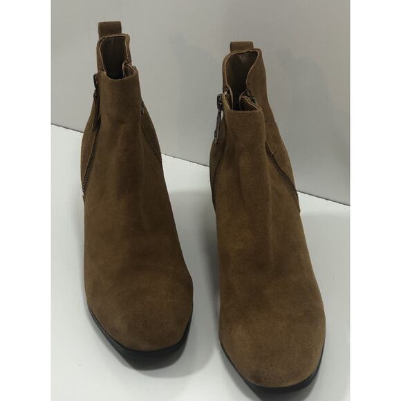 Blondo Sienna‎ Camel Waterproof Suede Booties Size 9.5M $149 Retail Zip Up - Picture 2 of 7